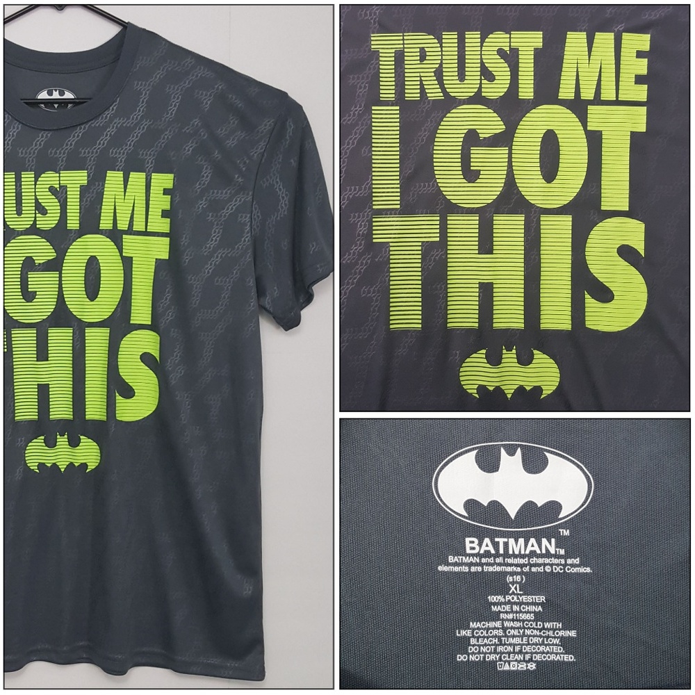 DC COMICS BATMAN Men's Graphic Tee Size XL EUC